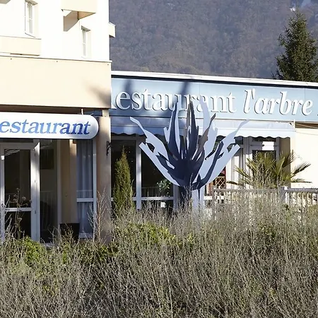 Le Neron - Logis 3*