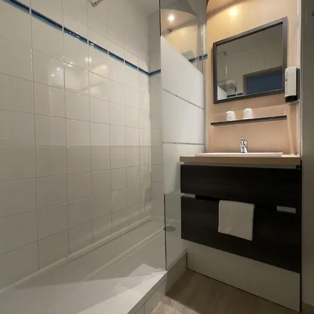 Le Neron - Logis 3* Fontanil-Cornillon