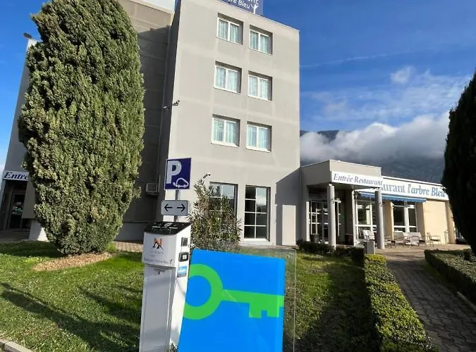 Le Neron - Logis Hotel