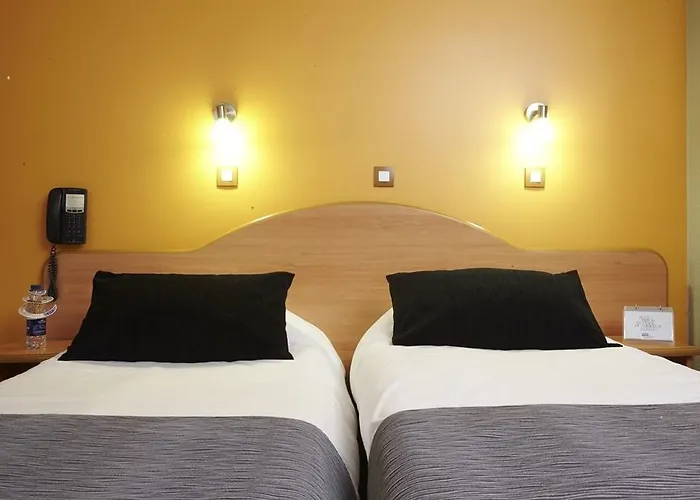 Le Neron - Logis 3*