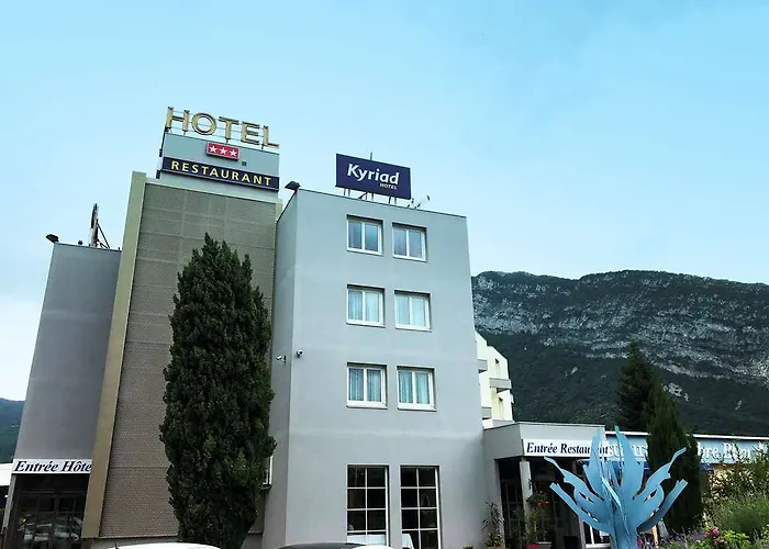Hotel Le Neron - Logis 3*